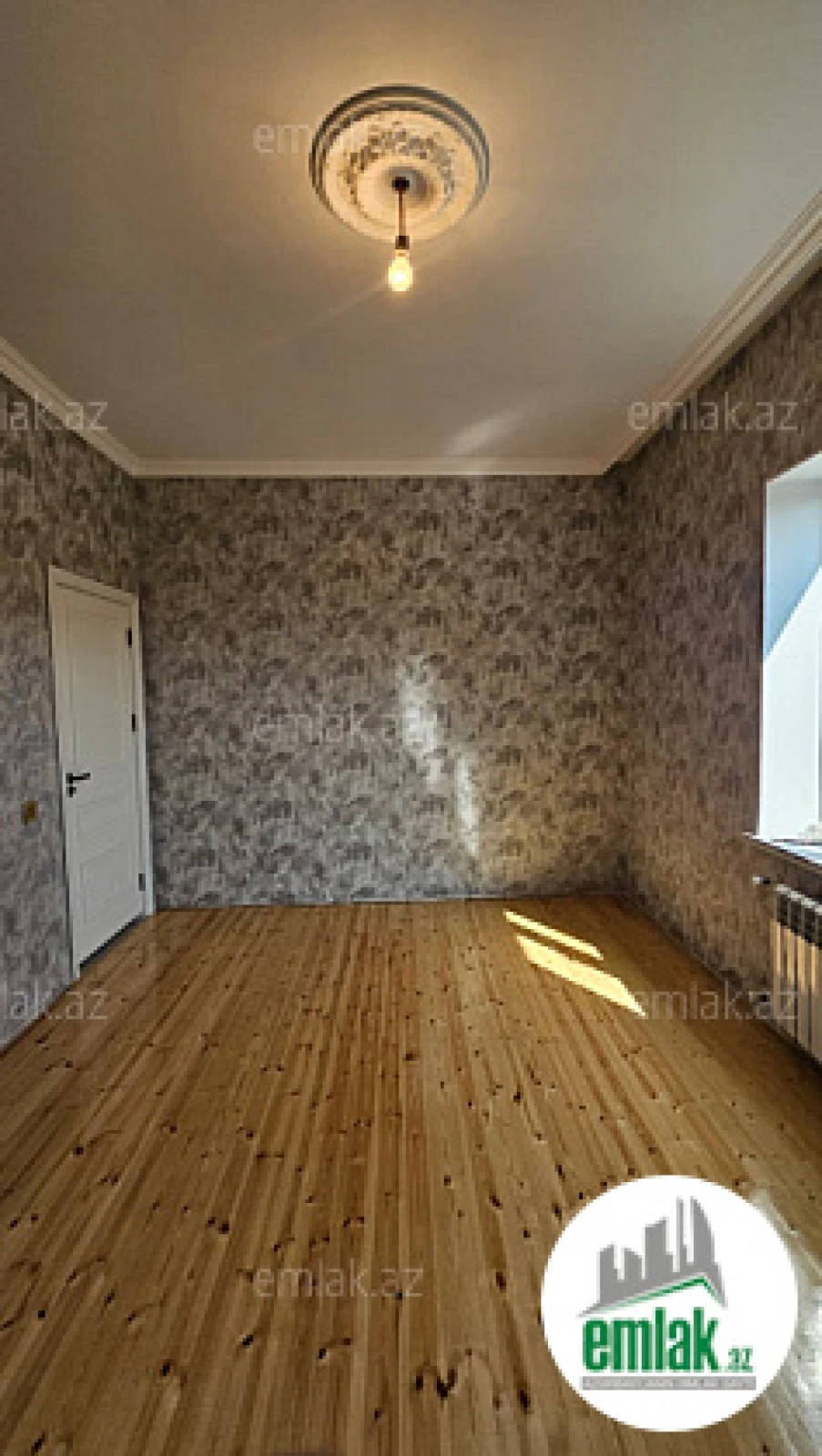 Satılır 4 otaqlı həyət evi 250 m²