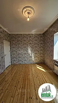 Satılır 4 otaqlı həyət evi 250 m²