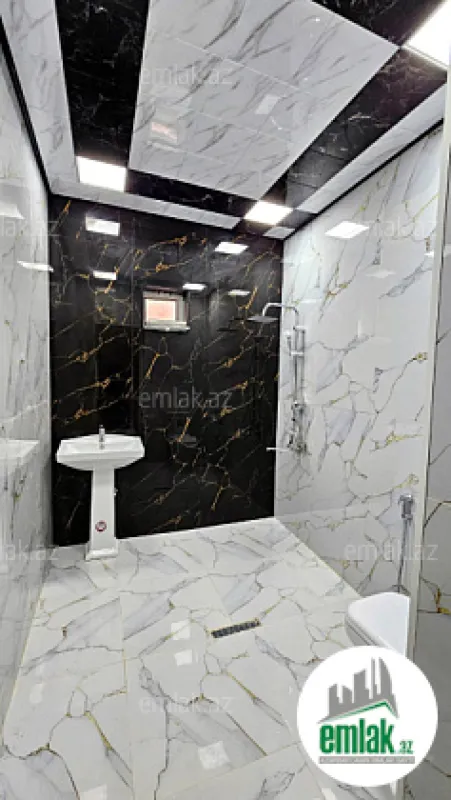 Satılır 4 otaqlı həyət evi 250 m²