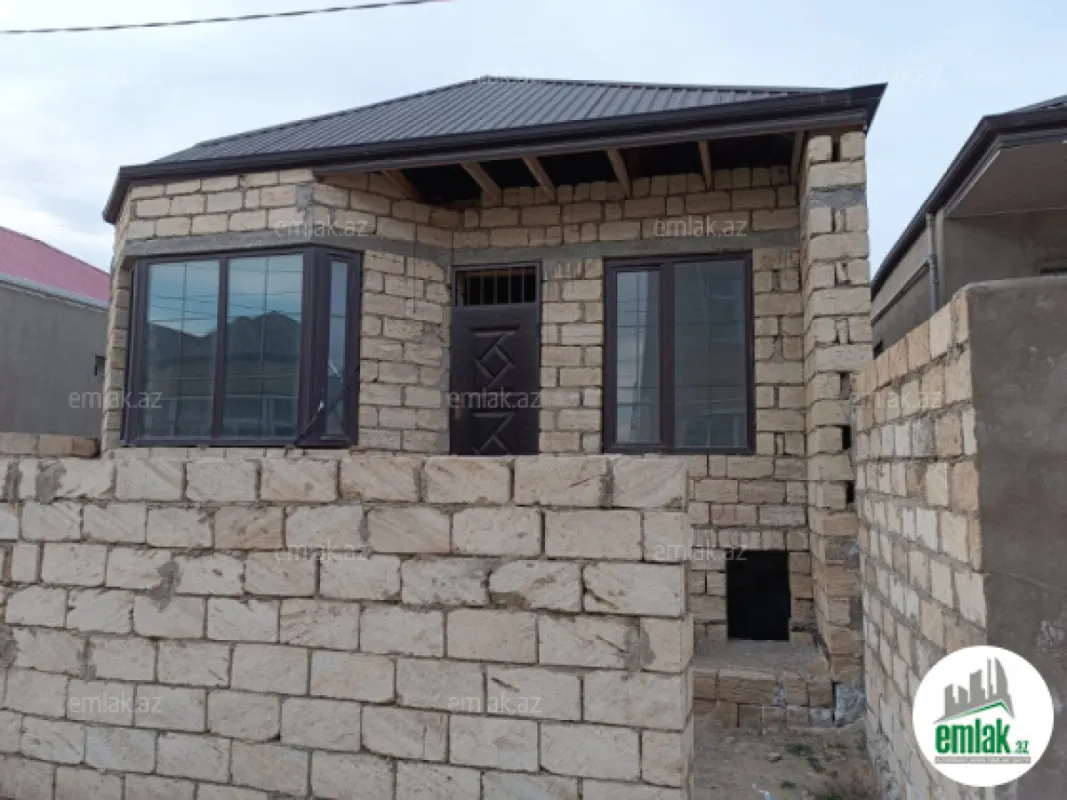 Satılır 2 otaqlı həyət evi 75 m²