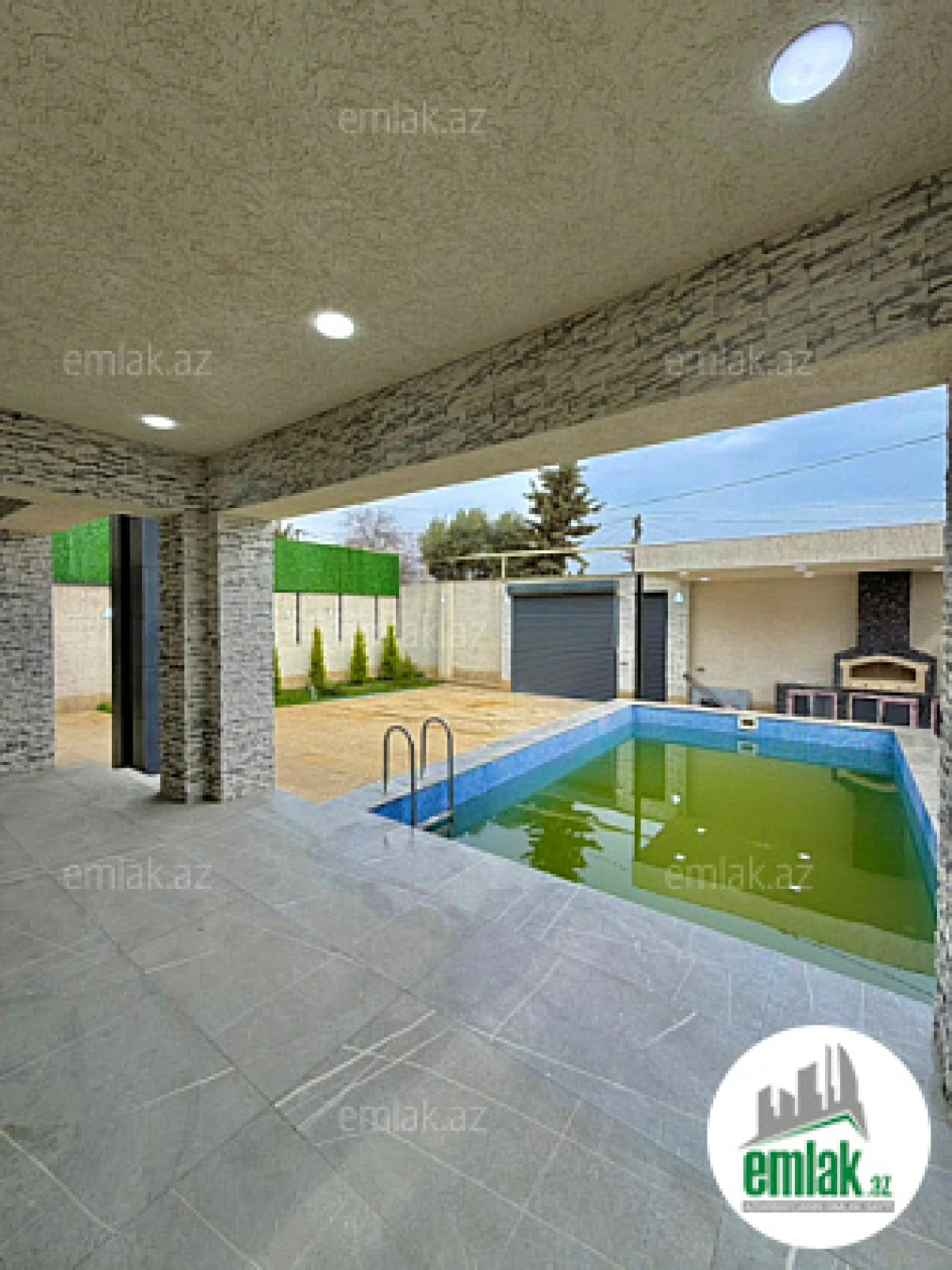 Satılır 4 otaqlı mənzil 170 m²