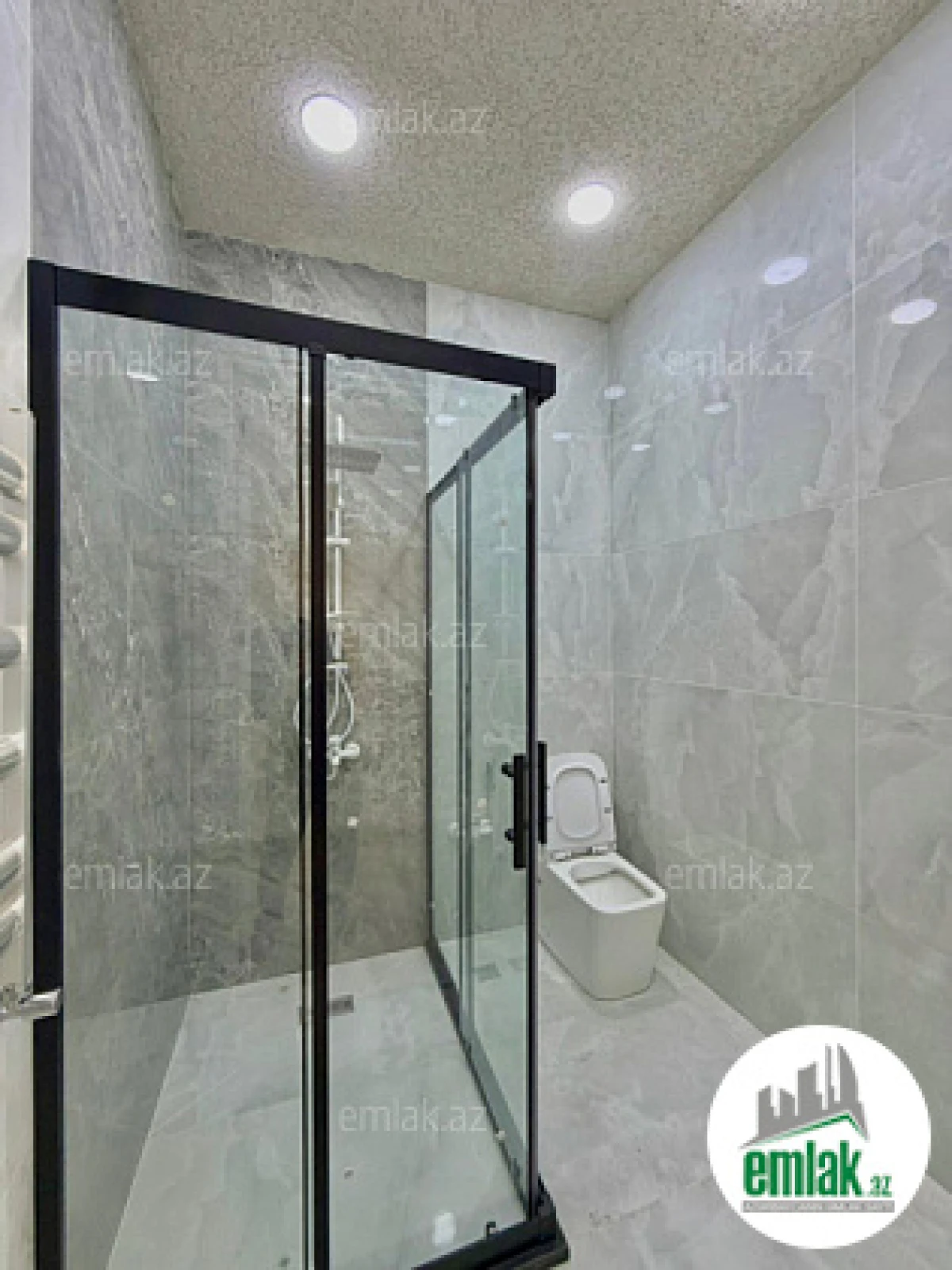 Satılır 4 otaqlı mənzil 170 m²