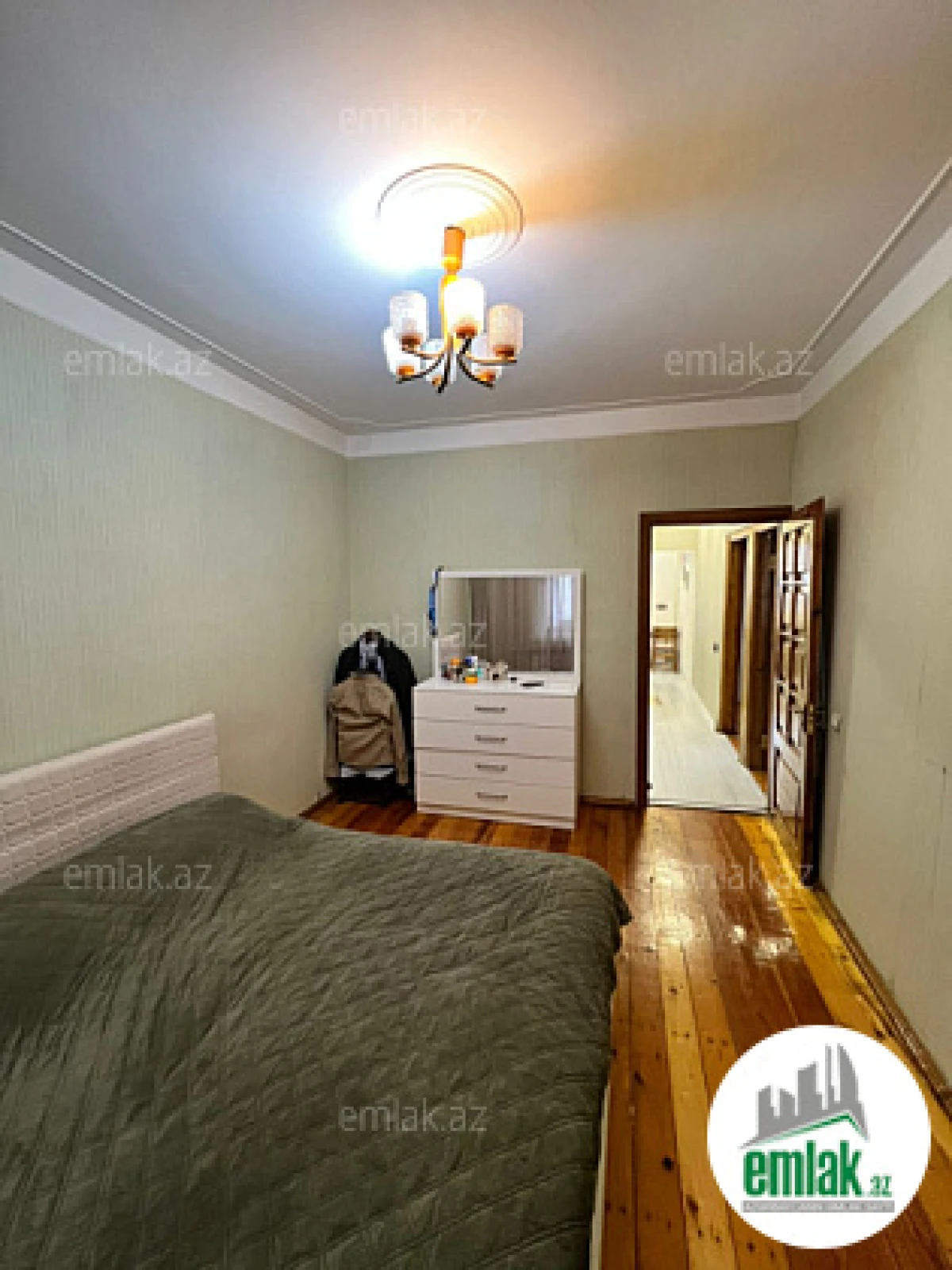 Satılır 3 otaqlı köhnə tikili 85 m²