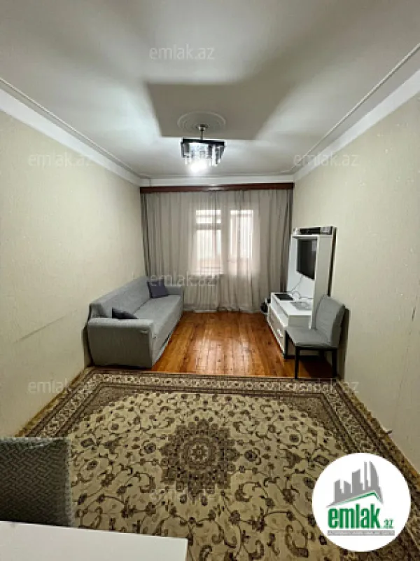 Satılır 3 otaqlı köhnə tikili 85 m²
