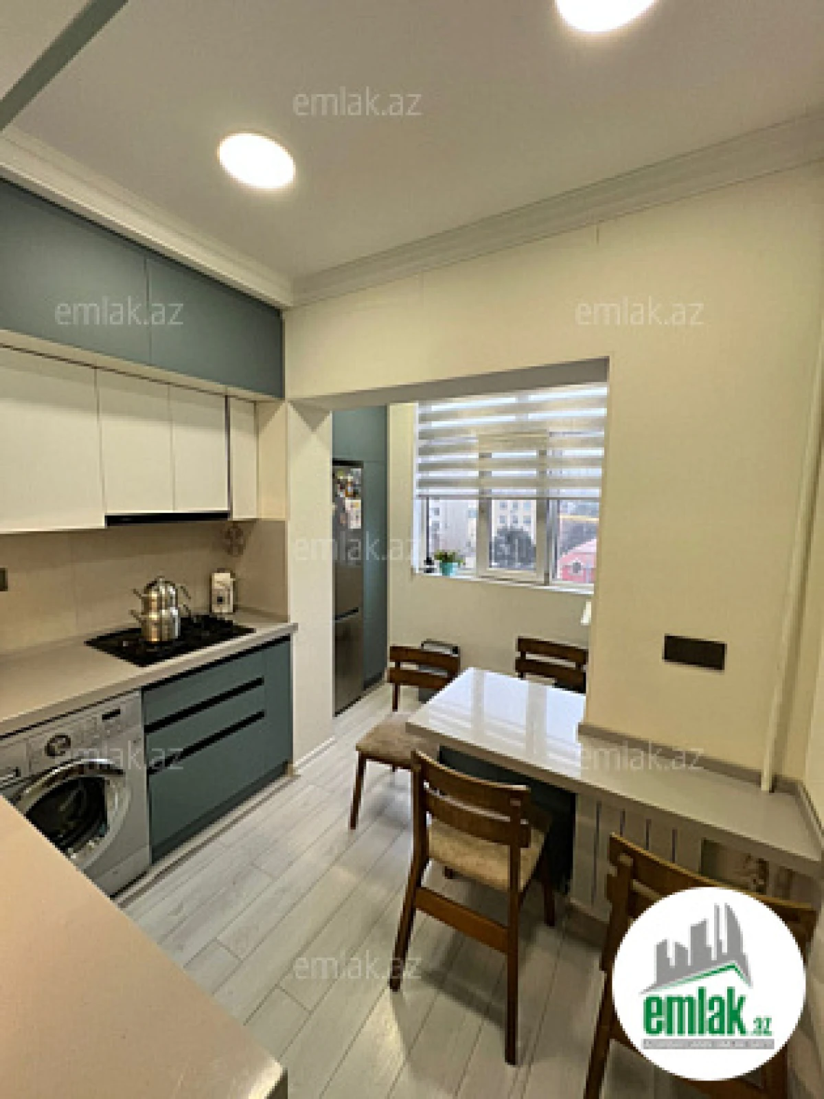 Satılır 3 otaqlı köhnə tikili 85 m²