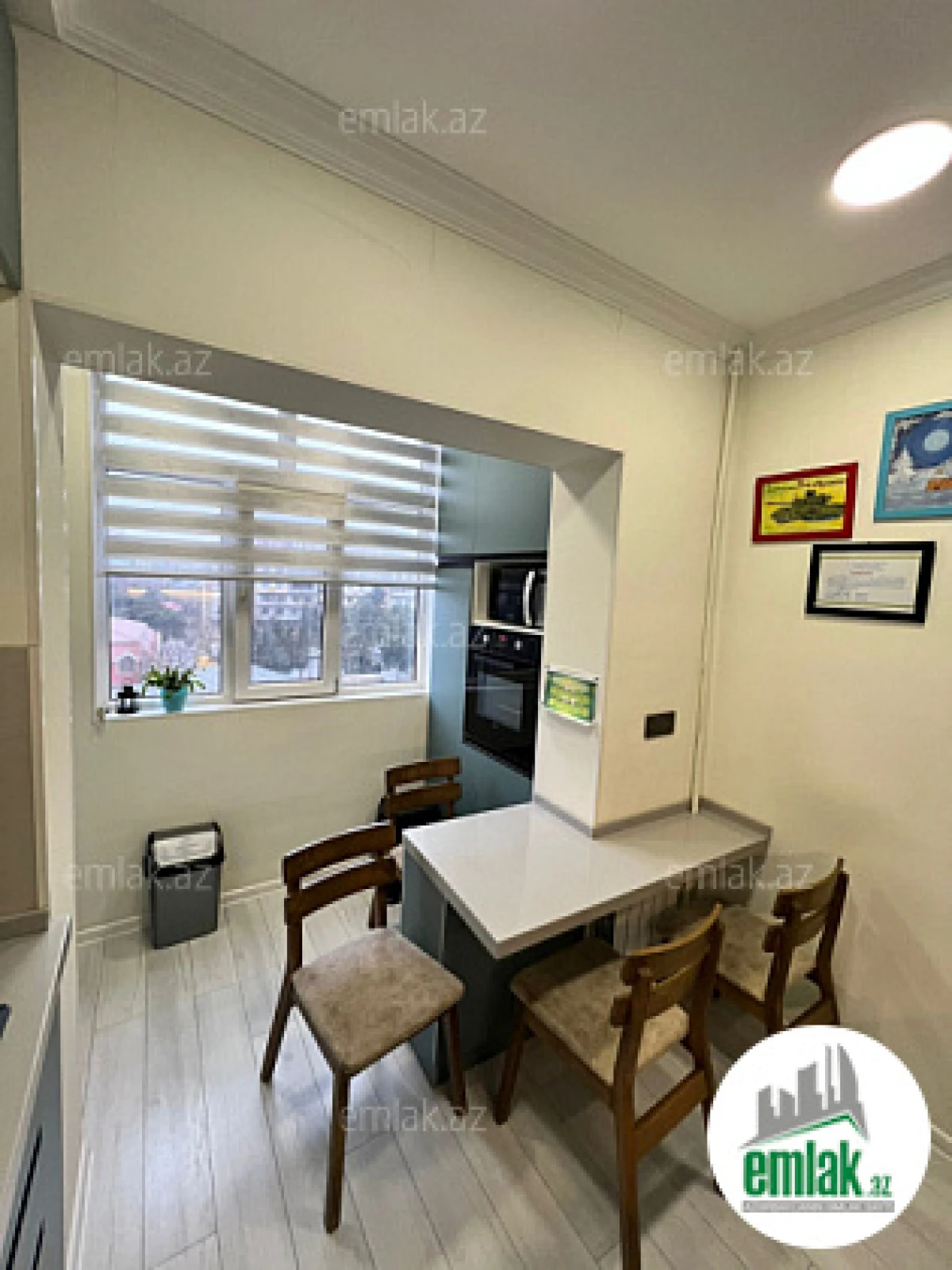 Satılır 3 otaqlı köhnə tikili 85 m²