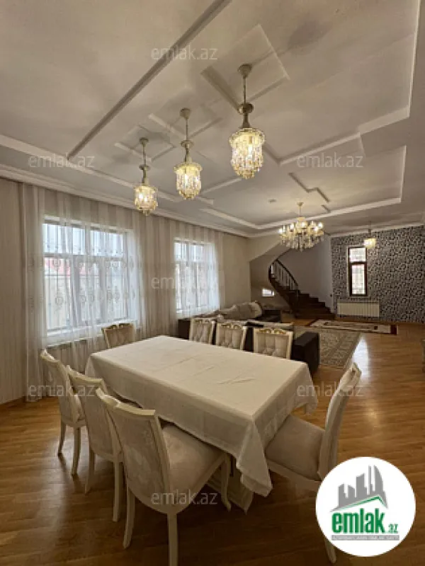 Satılır 6 otaqlı mənzil 207 m²
