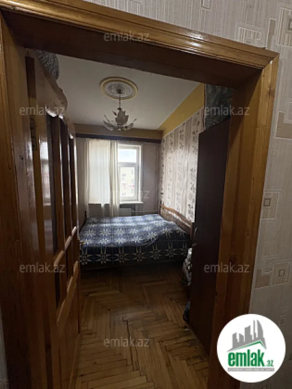 Satılır 3 otaqlı köhnə tikili 61 m²