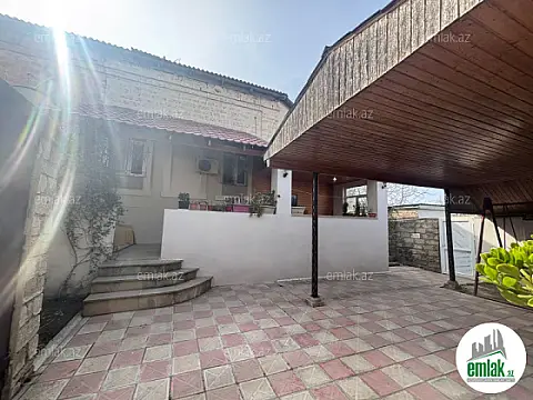 Satılır 9 otaqlı həyət evi 200 m²