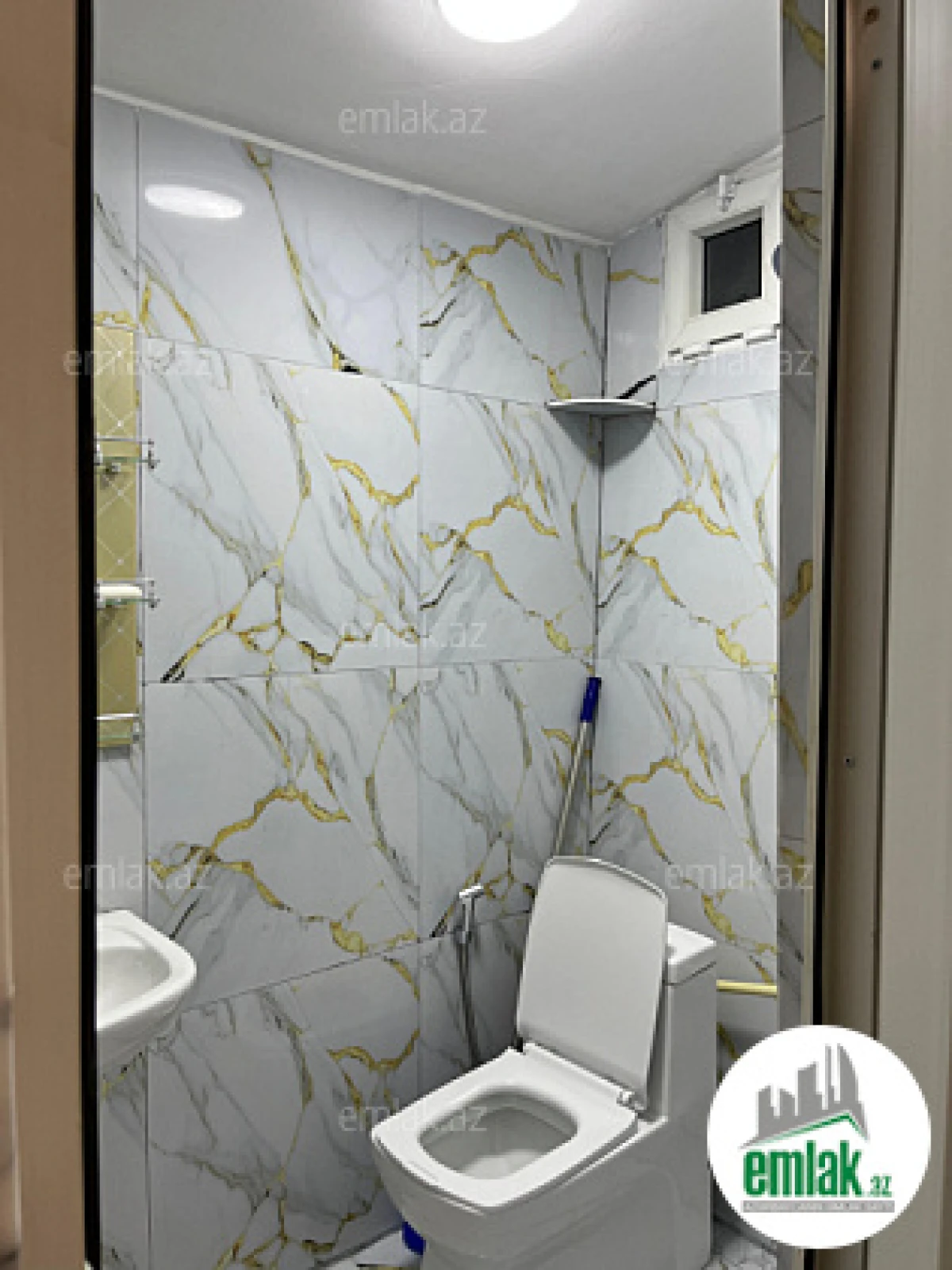 Satılır 1 otaqlı köhnə tikili 25 m²