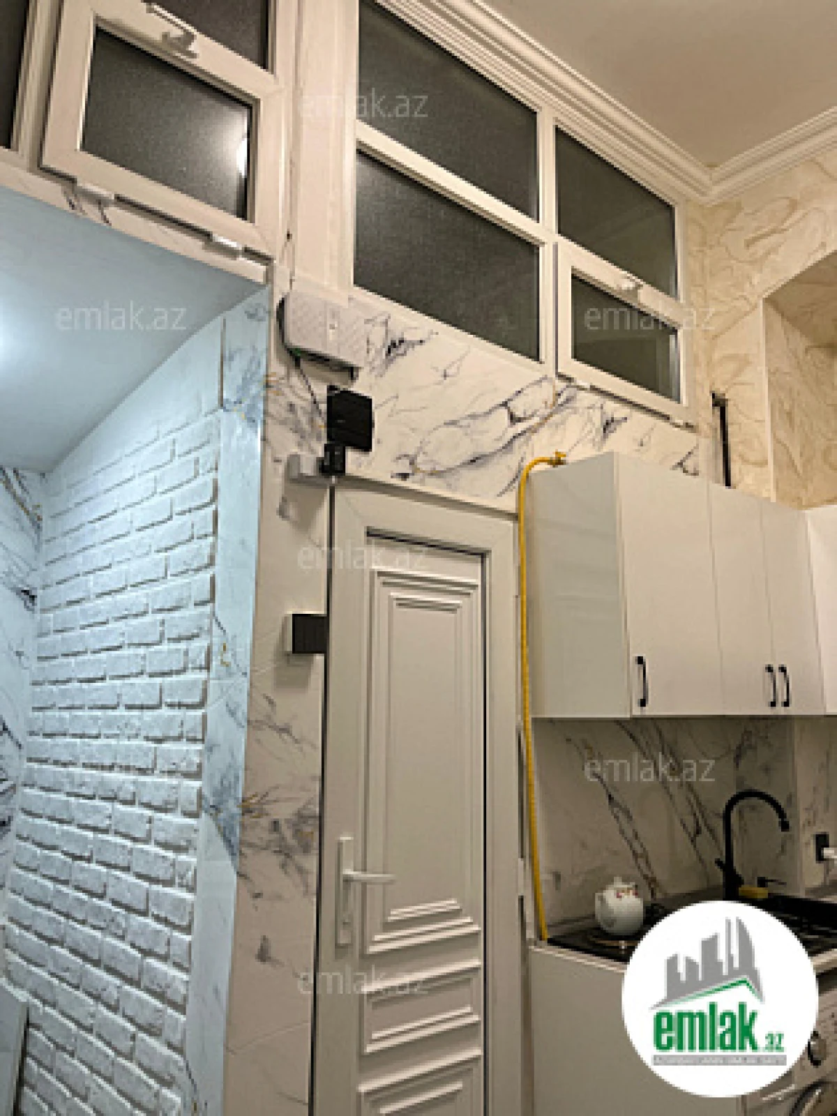 Satılır 1 otaqlı köhnə tikili 25 m²