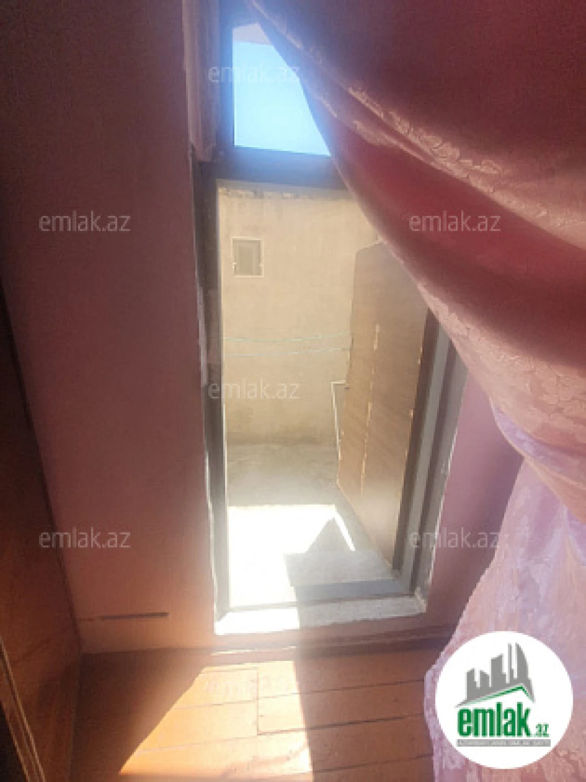 Satılır 3 otaqlı köhnə tikili 43.5 m²