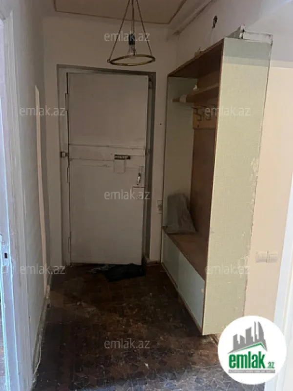 Satılır 3 otaqlı köhnə tikili 70 m²