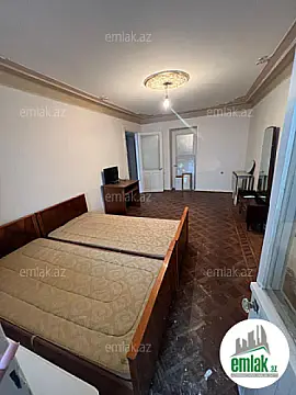 Satılır 3 otaqlı köhnə tikili 70 m²