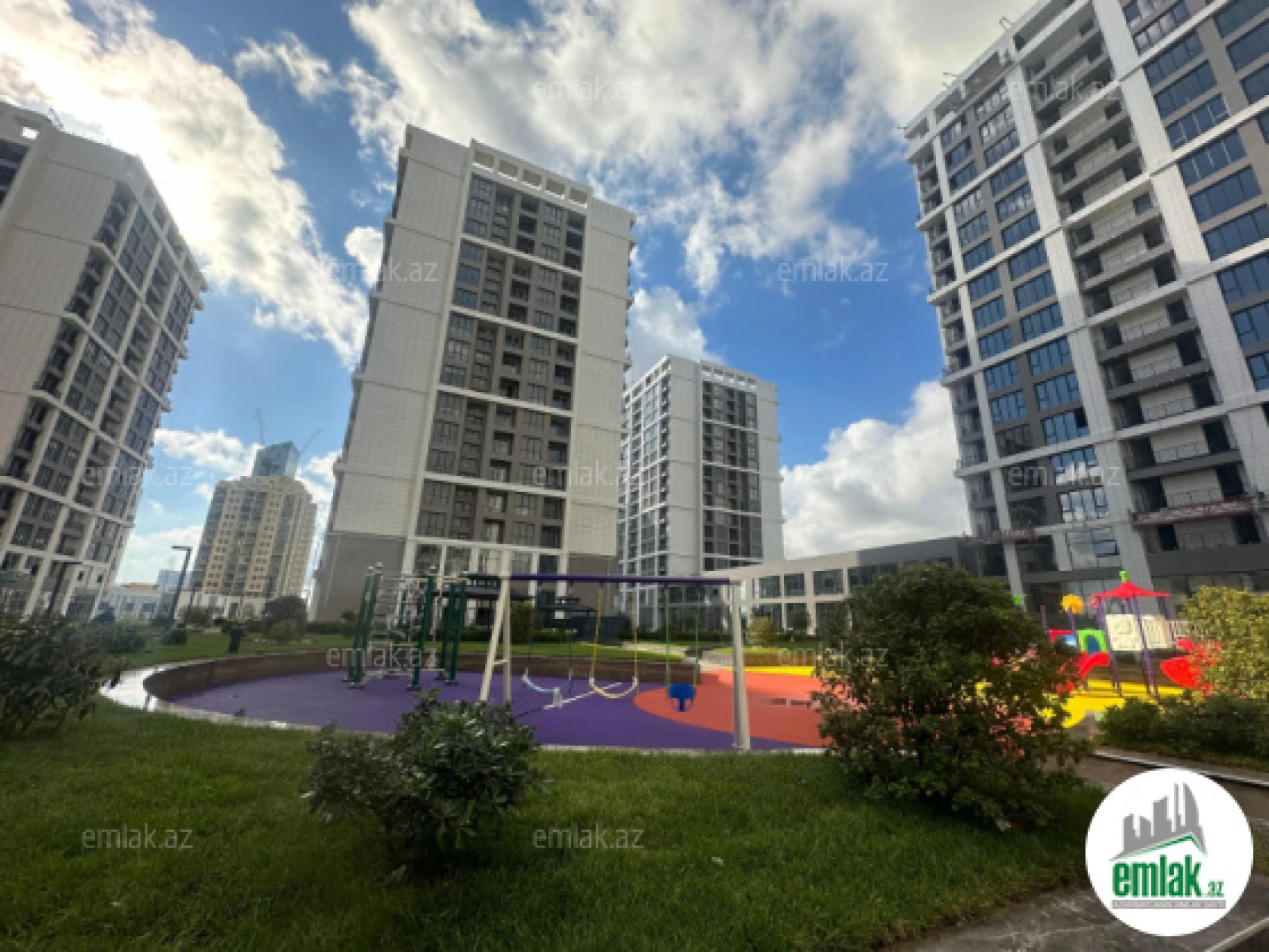 Satılır 2 otaqlı yeni tikili 90 m²