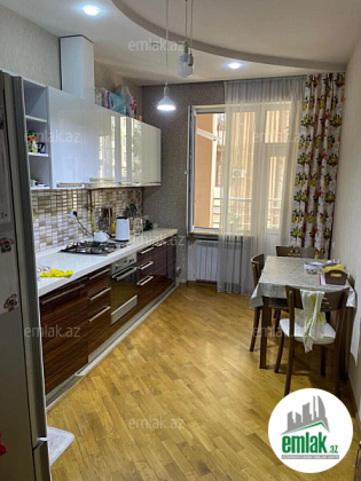Satılır 2 otaqlı yeni tikili 95 m²