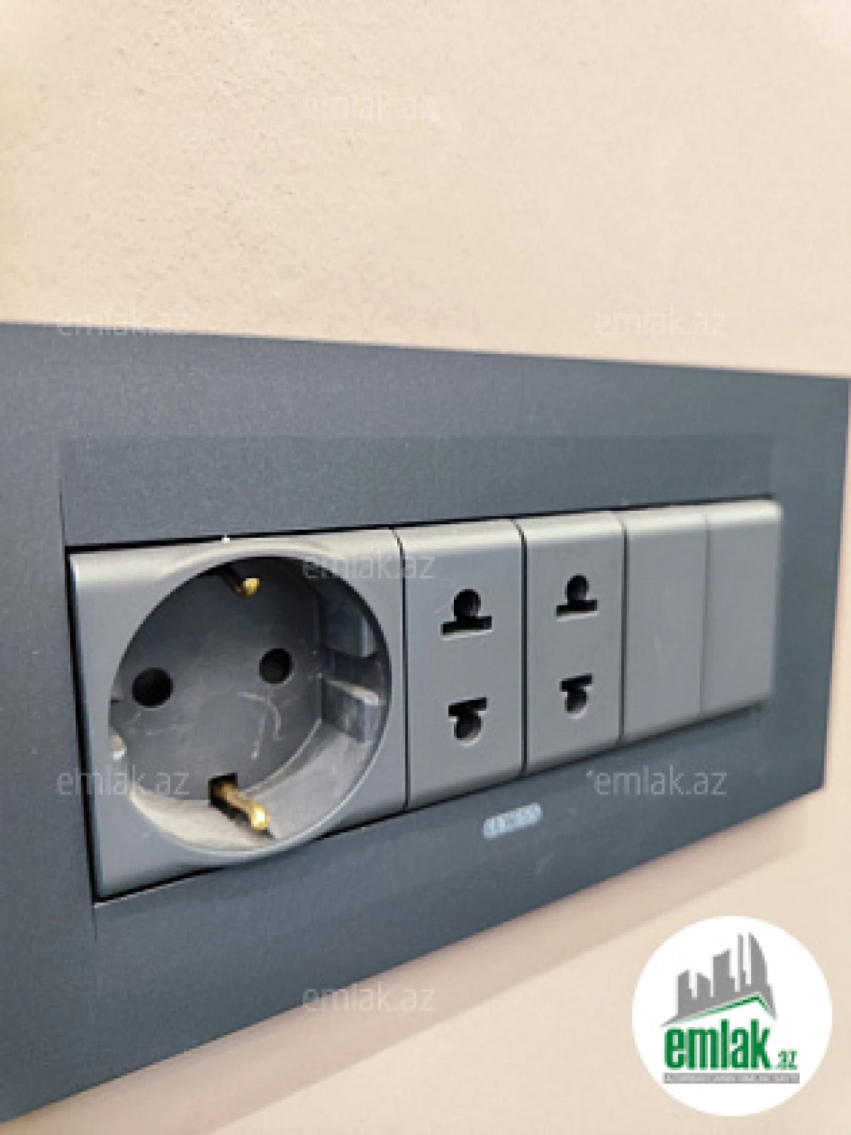 Satılır 3 otaqlı yeni tikili 84 m²