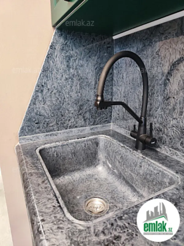 Satılır 3 otaqlı yeni tikili 84 m²