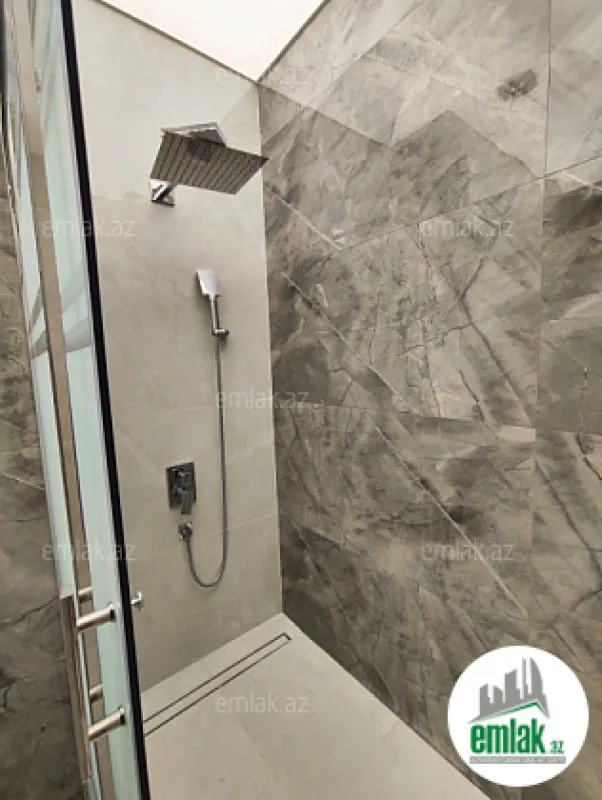 Satılır 3 otaqlı yeni tikili 84 m²