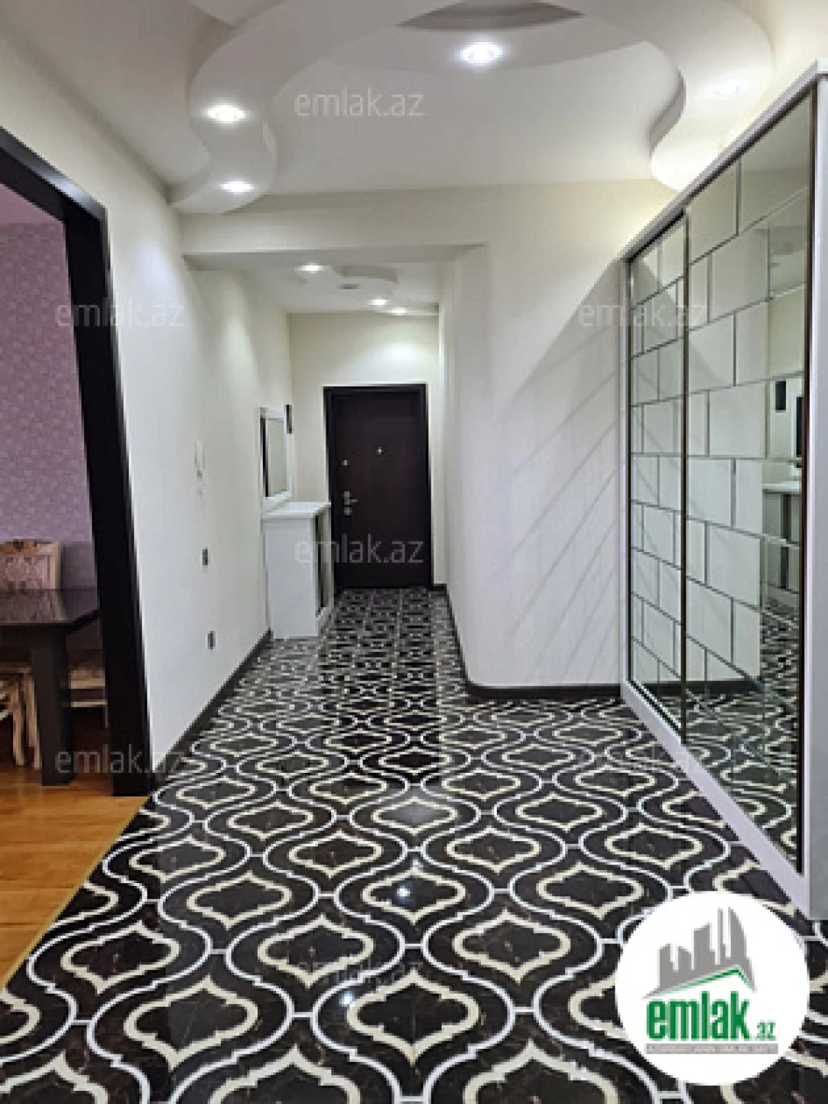 Satılır 3 otaqlı yeni tikili 136 m²
