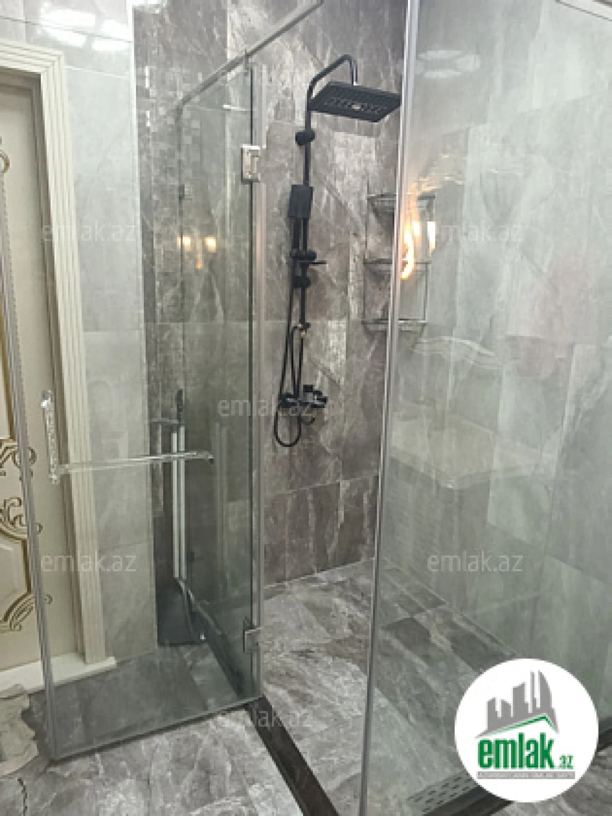 Satılır 1 otaqlı yeni tikili 68 m²