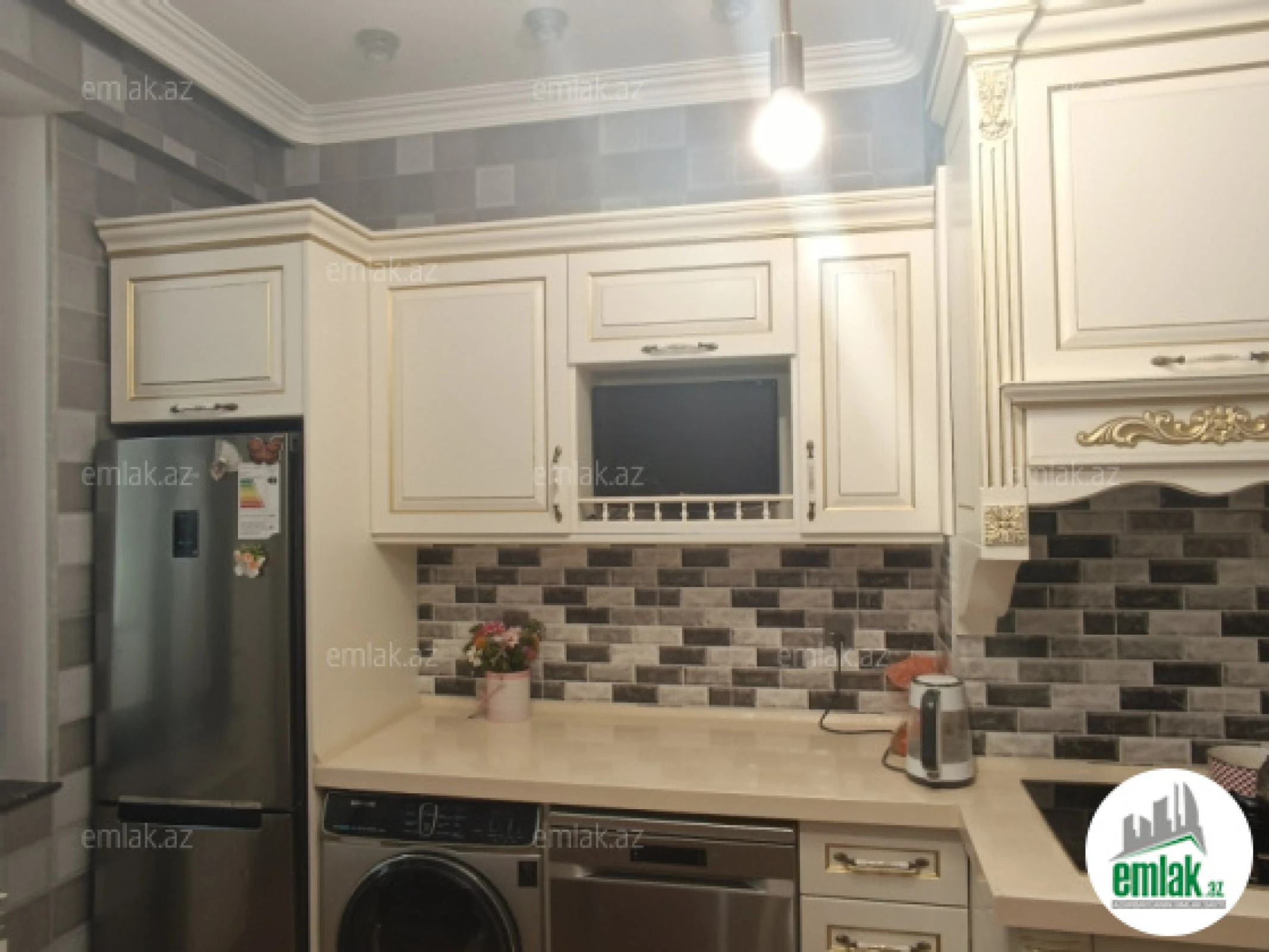 Satılır 1 otaqlı yeni tikili 68 m²