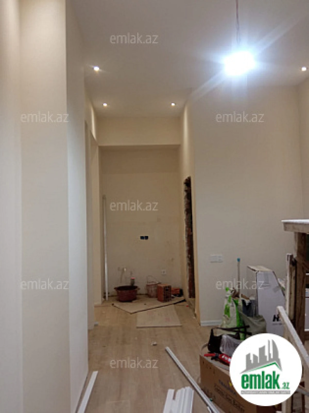 Satılır 2 otaqlı köhnə tikili 40 m²