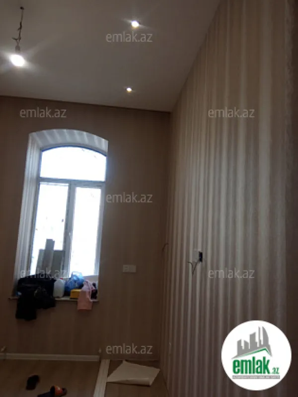 Satılır 2 otaqlı köhnə tikili 40 m²