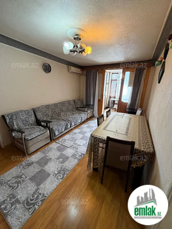 Satılır 3 otaqlı köhnə tikili 55 m²