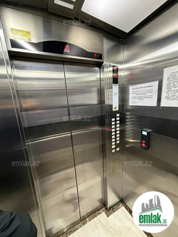 Satılır 3 otaqlı yeni tikili 90 m²