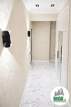 Satılır 2 otaqlı köhnə tikili 70 m²