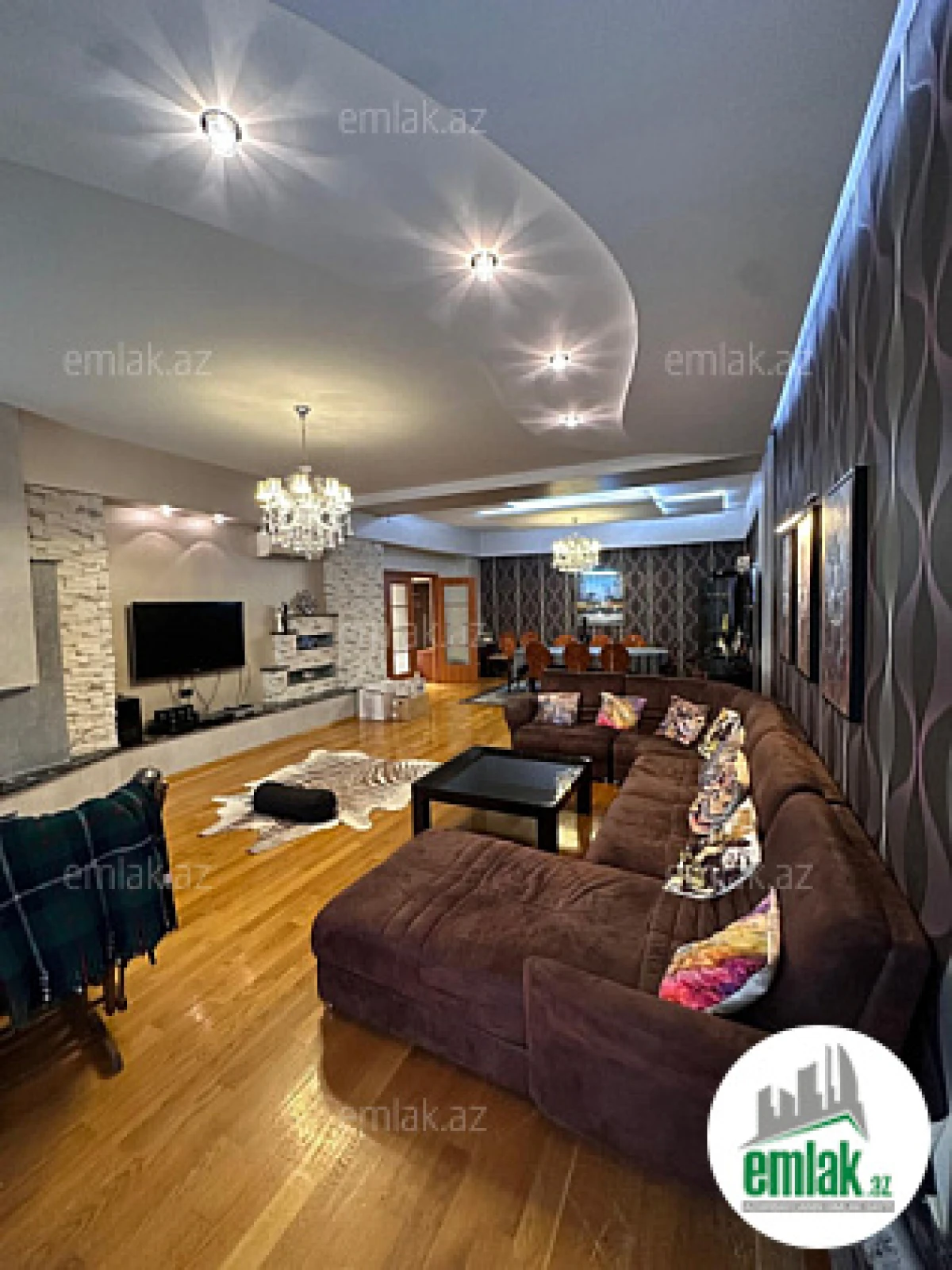 Satılır 4 otaqlı yeni tikili 185 m²