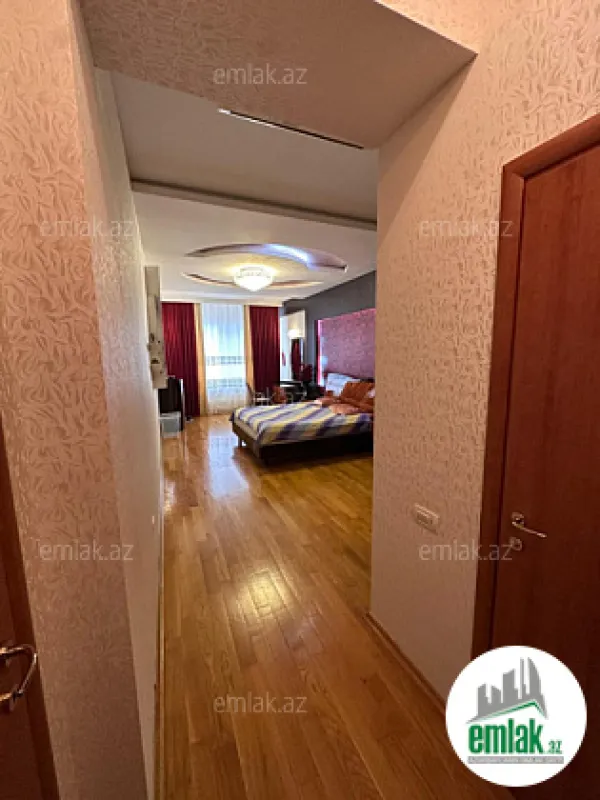 Satılır 4 otaqlı yeni tikili 185 m²