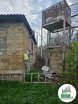 Satılır 4 otaqlı həyət evi 110 m²