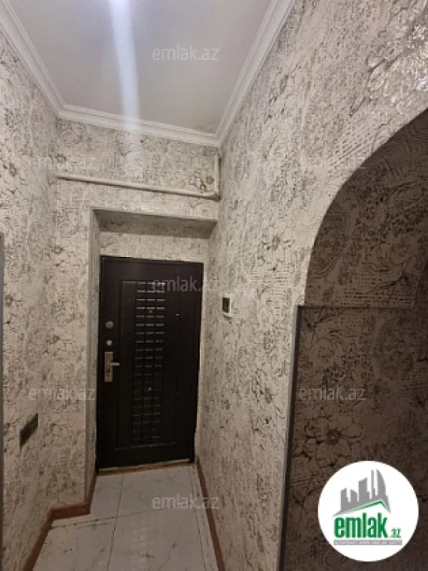 Satılır 3 otaqlı köhnə tikili 80 m²