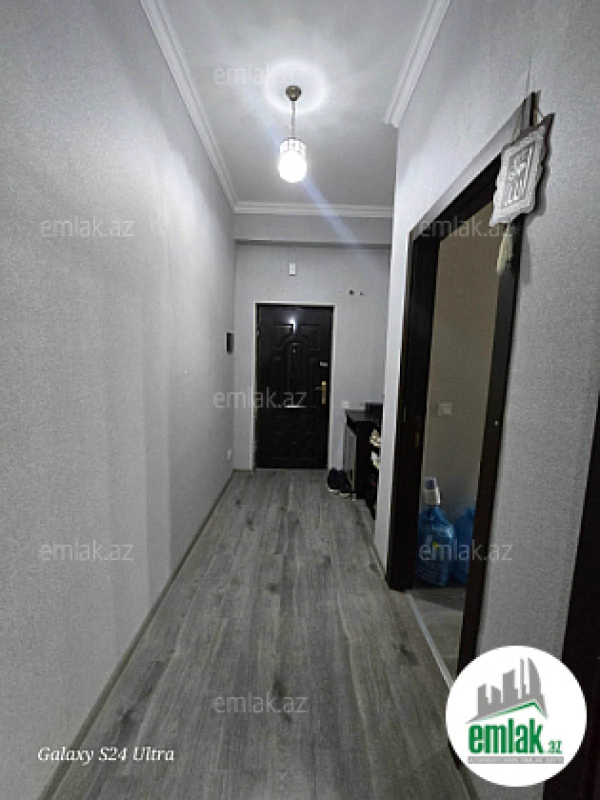 Satılır 4 otaqlı yeni tikili 99 m²