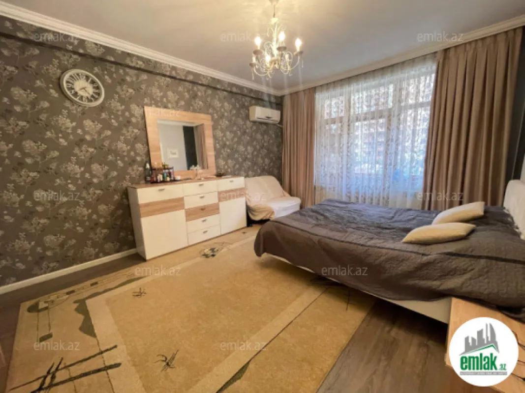 Satılır 3 otaqlı yeni tikili 137 m²