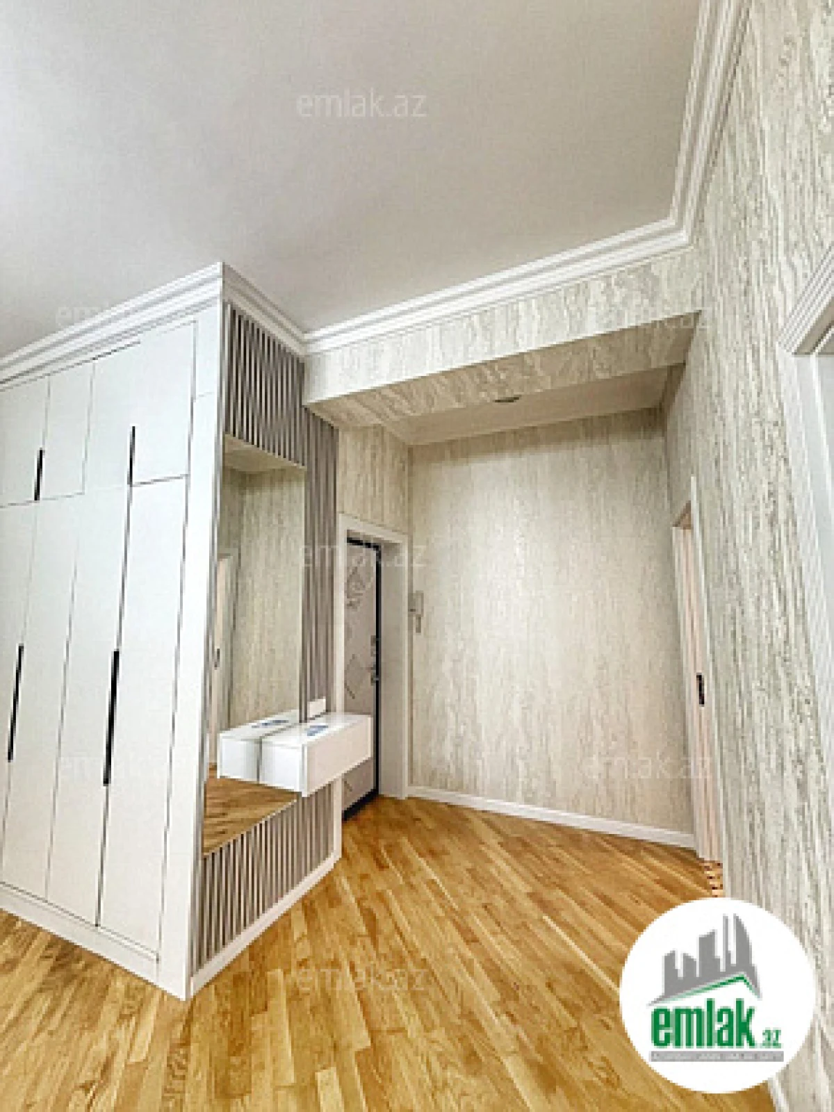 Satılır 4 otaqlı yeni tikili 155 m²