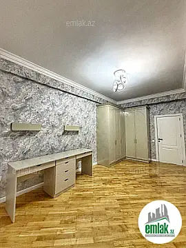 Satılır 4 otaqlı yeni tikili 155 m²