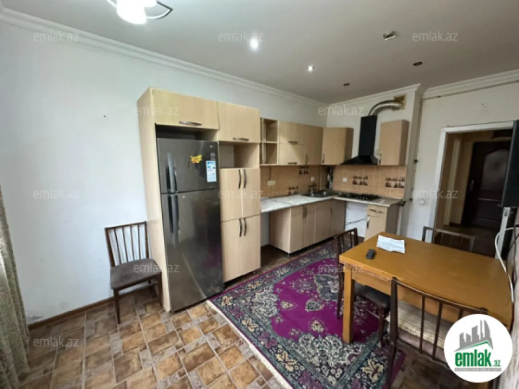 Satılır 2 otaqlı yeni tikili 70 m²