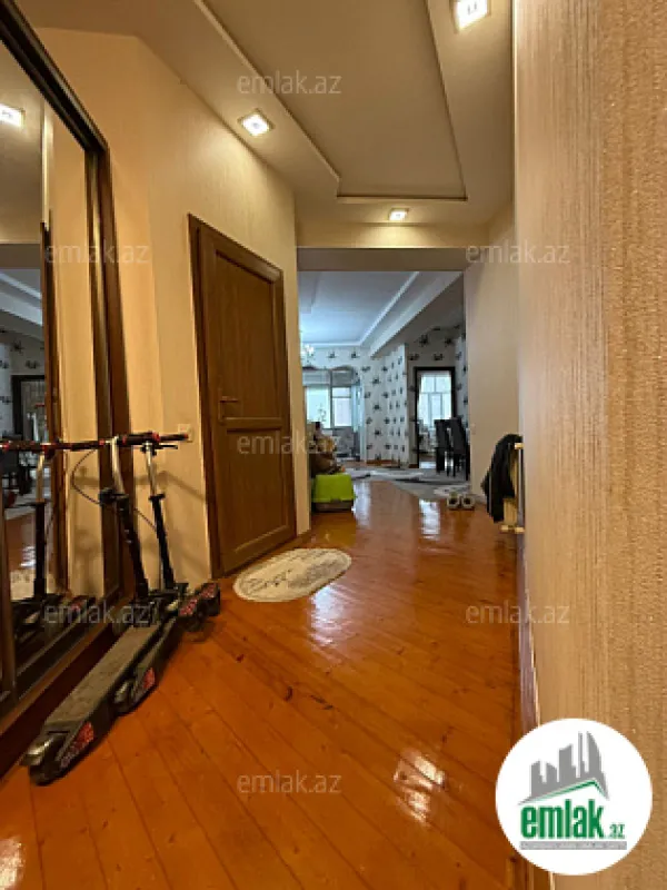 Satılır 2 otaqlı yeni tikili 70 m²