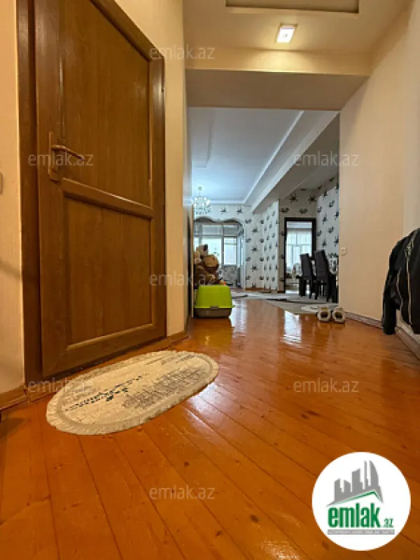 Satılır 2 otaqlı yeni tikili 70 m²