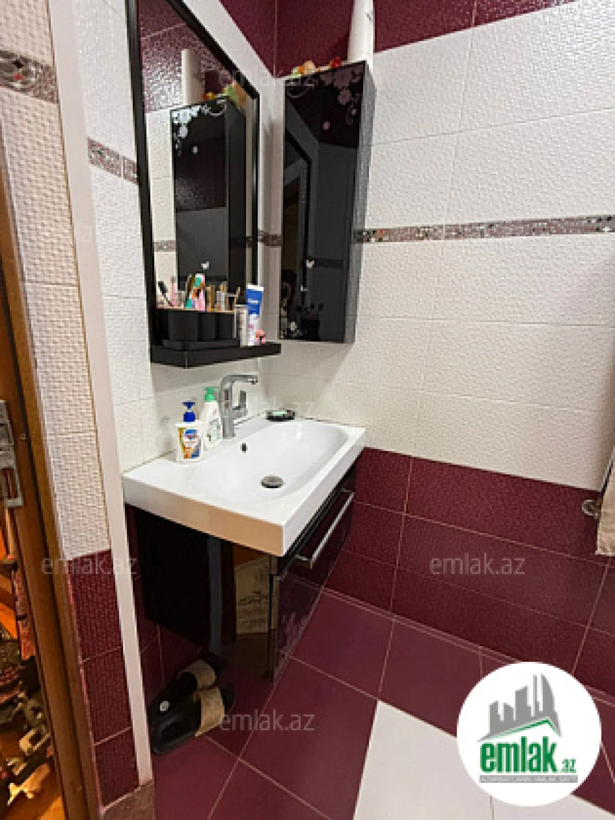 Satılır 2 otaqlı yeni tikili 70 m²