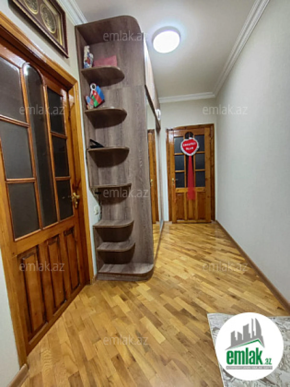 Satılır 4 otaqlı köhnə tikili 104 m²