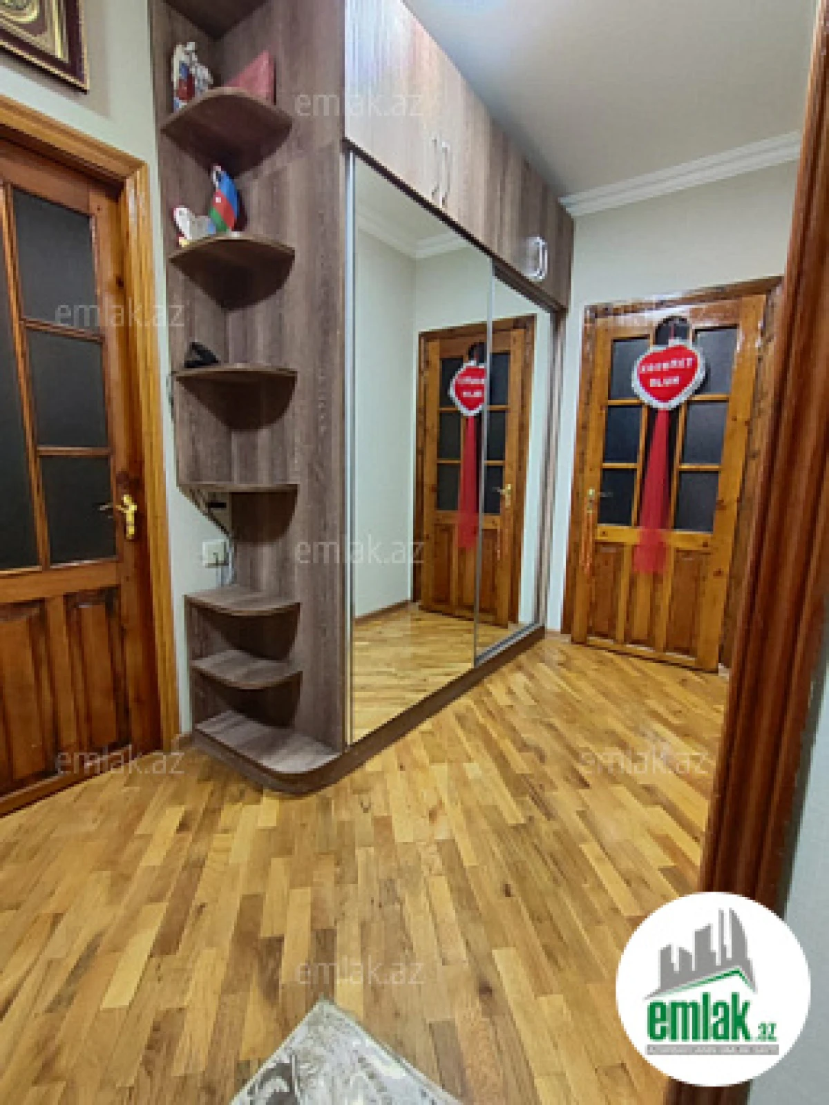 Satılır 4 otaqlı köhnə tikili 104 m²