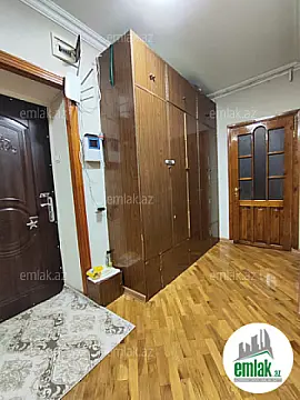 Satılır 4 otaqlı köhnə tikili 104 m²