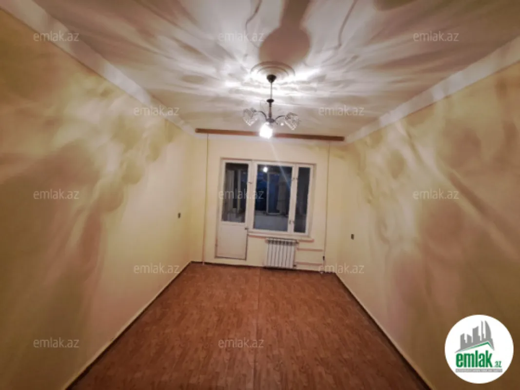 Satılır 2 otaqlı köhnə tikili 55 m²