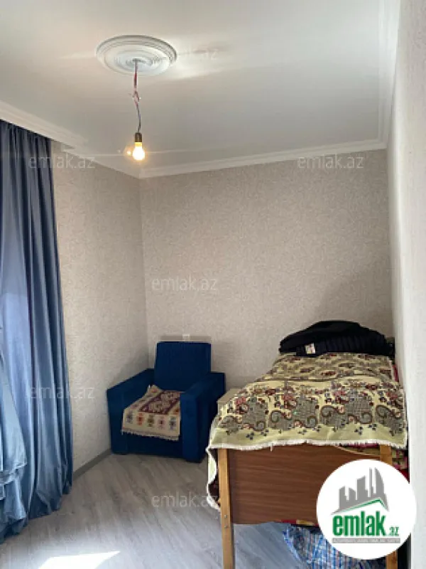 Satılır 5 otaqlı həyət evi 160 m²