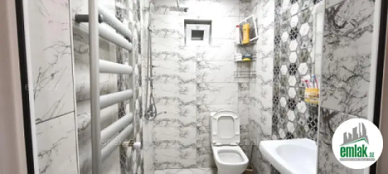 Satılır 5 otaqlı həyət evi 160 m²