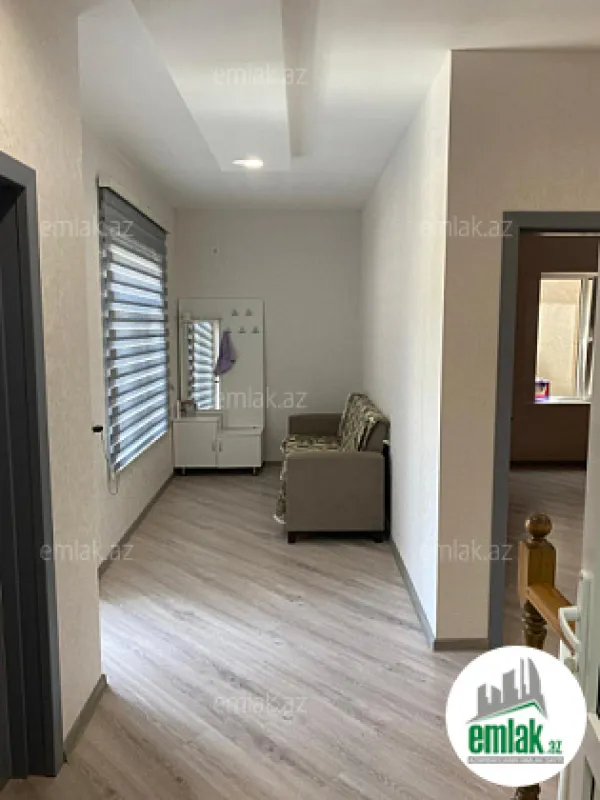 Satılır 5 otaqlı həyət evi 160 m²